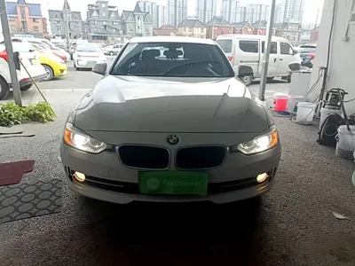 BMW 3 Series 2015, 143900 км, за 44300 CNY
