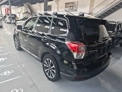 Subaru Forester 2016, 195000 км, за 56966.98 CNY