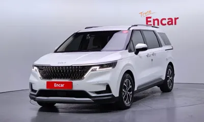 Kia Canival · 2023 год