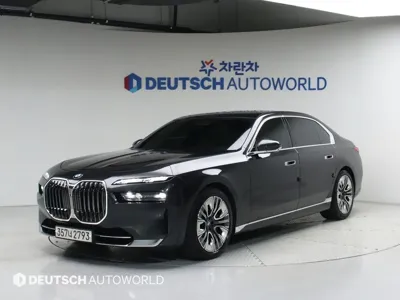 BMW 7-Series · 2023 год