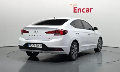 Hyundai Avante 2019, 98269 км, за 10500000 KRW - фото 2