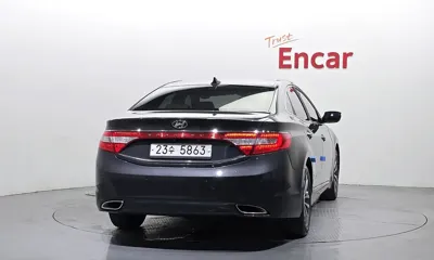 Hyundai Grandeur 2011, 247109 км, за 4550000 KRW
