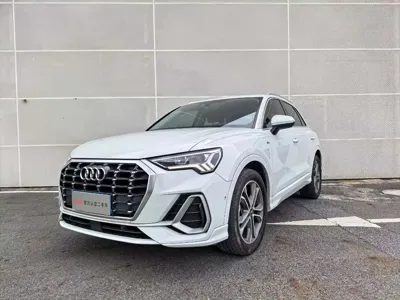 Audi Q3 · 2022 год
