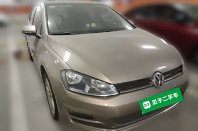 Volkswagen Golf 2015, 113300 км, за 38626.06 CNY