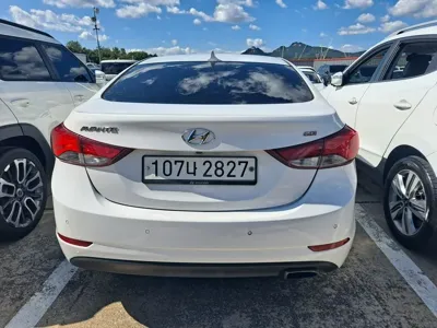 Hyundai Avante 2014, 181000 км, за 4400000 KRW