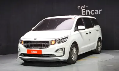 Kia Canival · 2020 год