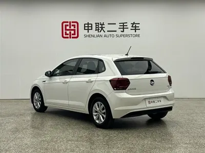 Volkswagen Polo 2021, 42500 км, за 51800 CNY