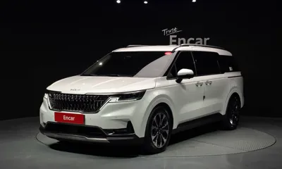 Kia Canival · 2023 год