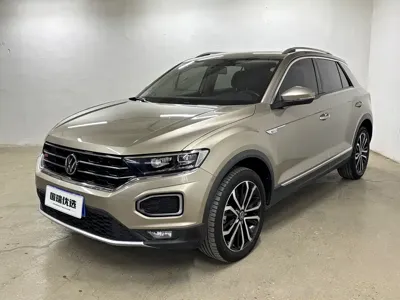 Volkswagen T-Roc · 2022 год