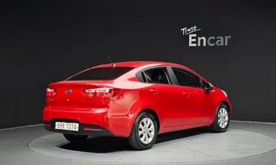 Kia Pride 2014, 105167 км, за 3900000 KRW