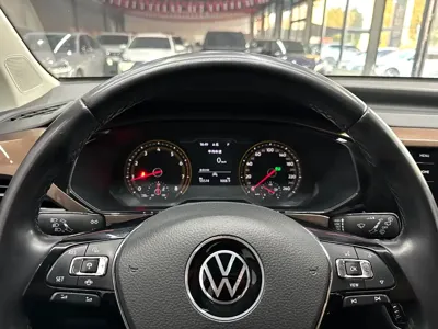 Volkswagen Tharu 2021, 55000 км, за 119800 CNY - фото 17