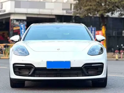 Porsche Panamera 2021, 60000 км, за 630000 CNY