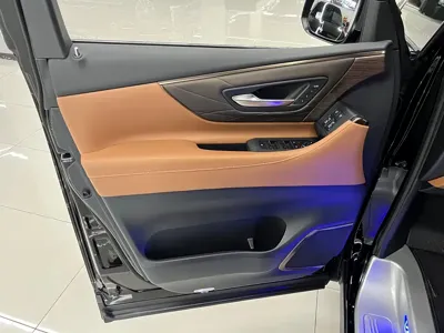 Toyota Vellfire 2023, 50800 км, за 788000 CNY - фото 20