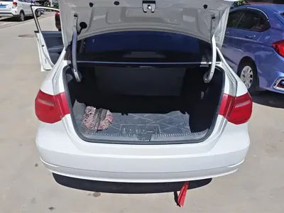 Volkswagen Jetta 2014, 77400 км, за 16400 CNY