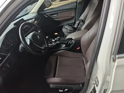 BMW 3 Series 2018, 110500 км, за 71400 CNY - фото 8
