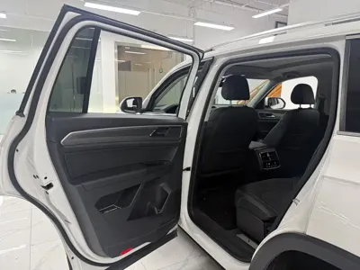 Volkswagen Teramont 2018, 98000 км, за 105800 CNY - фото 12