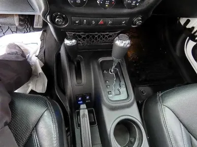 Jeep Wrangler 2015, 147000 км, за 18500000 KRW - фото 10