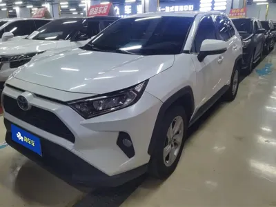 Toyota RAV4 · 2020 год
