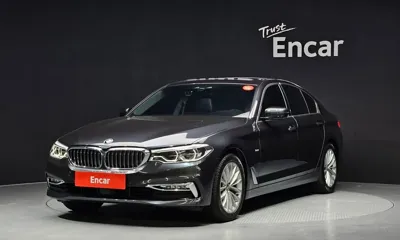 BMW 5-Series · 2018 год