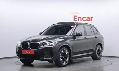BMW iX3 · 2024 год