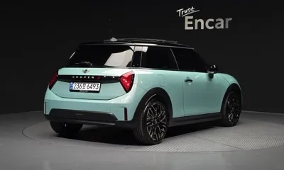 MINI Cooper 2025, 5563 км, за 32900000 KRW