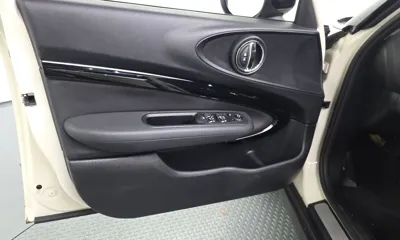MINI Clubman 2022, 61471 км, за 23000000 KRW - фото 24