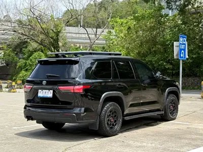 Toyota Sequoia 2024, 68000 км, за 718000 CNY - фото 11