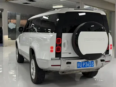 Land Rover Defender 2023, 29000 км, за 666600 CNY - фото 7