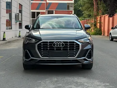 Audi Q3 2022, 23000 км, за 189800 CNY
