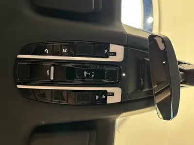 Porsche Cayenne 2020, 60000 км, за 468000 CNY - фото 19