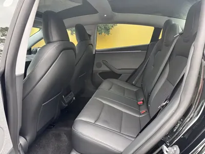 Tesla Model 3 2025, 4000 км, за 223000 CNY - фото 8