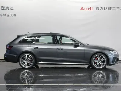 Audi S4 2026, 9200 км, за 370000 CNY