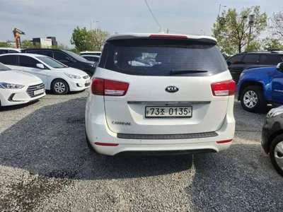 Kia Canival 2018, 355532 км, за 7440000 KRW