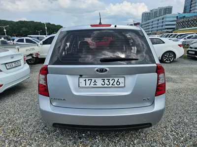 Kia Carens 2010, 163076 км, за 3300000 KRW