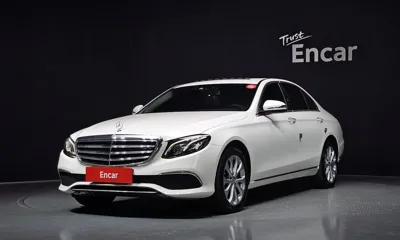 Mercedes-Benz E-Class · 2017 год
