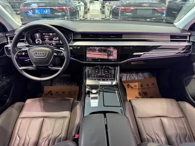 Audi A8 2018, 100000 км, за 298800 CNY - фото 7