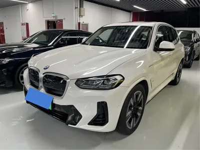 BMW iX3 · 2023 год