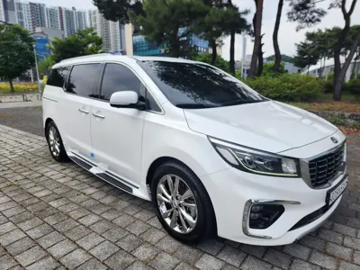 Kia Canival · 2019 год