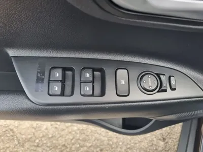 Kia Stonic 2018, 82039 км, за 9500000 KRW - фото 12