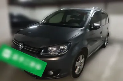 Volkswagen Touran · 2013 год