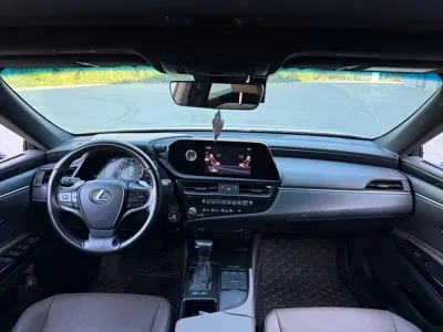 Lexus ES 2022, 37000 км, за 139800 CNY - фото 9