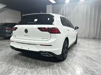 Volkswagen Golf 2022, 30000 км, за 137800 CNY - фото 6