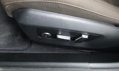 BMW 5-Series 2025, 4037 км, за 69000000 KRW - фото 30