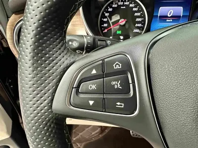 Mercedes-Benz V-Class 2023, 43200 км, за 335000 CNY - фото 8