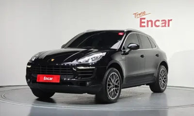 Porsche Macan · 2017 год