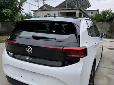 Volkswagen ID.3 2024, 120000 км, за 70000 CNY