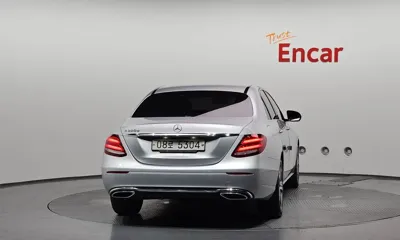 Mercedes-Benz E-Class 2017, 111343 км, за 19500000 KRW