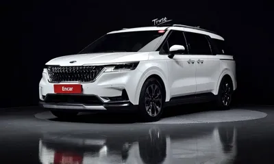 Kia Canival · 2021 год