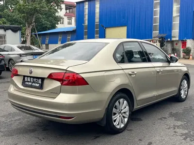 Volkswagen Bora 2018, 140800 км, за 39800 CNY