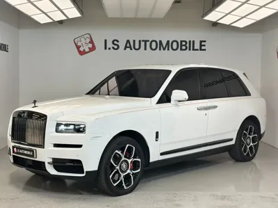 Rolls-Royce Cullinan · 2021 год